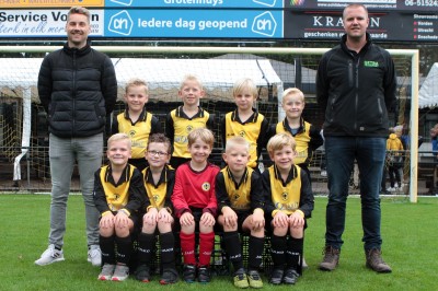 Teamfoto 10-9